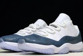 (2019) NAVY - 11 RETRO LOW JORDAN SNAKE 0611